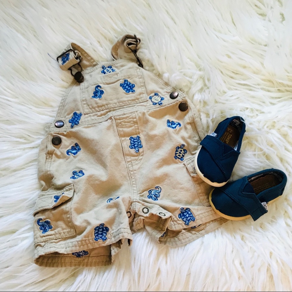 Turtle Overalls with Toms Shoes Bundle